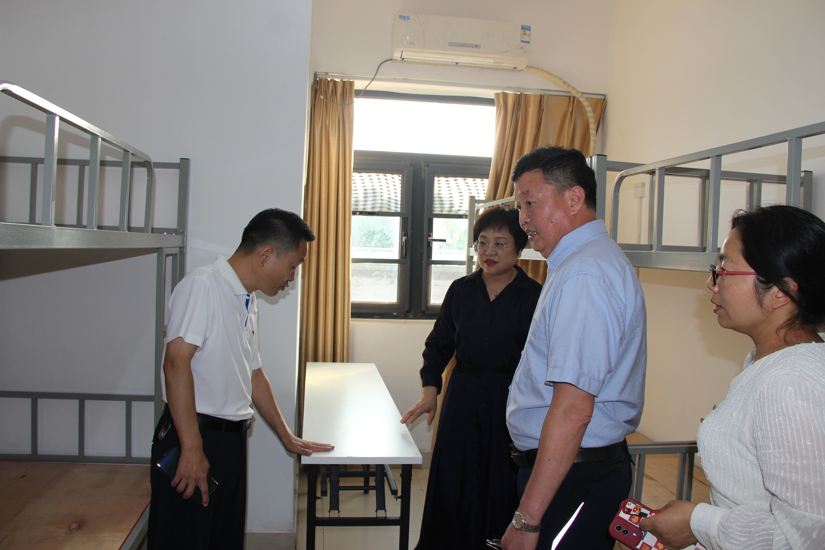 1静馨园公寓.JPG 1静馨园公寓.JPG