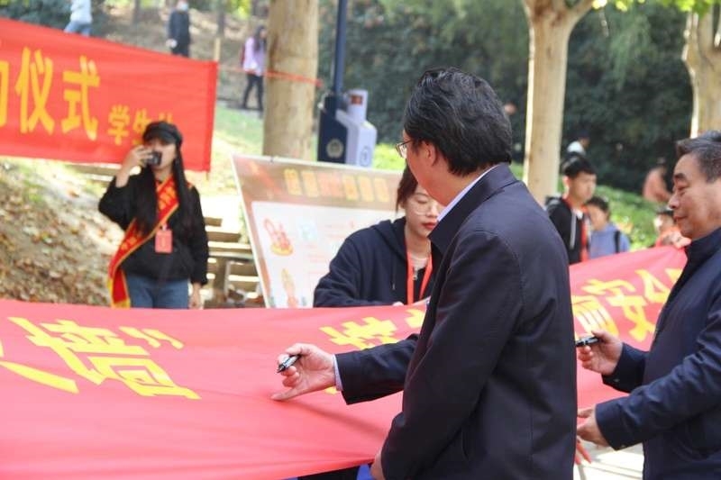 微信图片_20201103164255.jpg 微信图片_20201103164255.jpg
