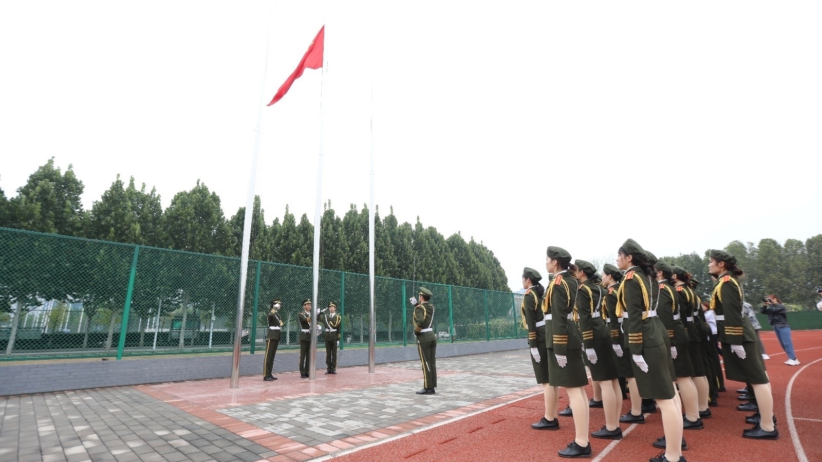 开学典礼2.JPG 开学典礼2.JPG